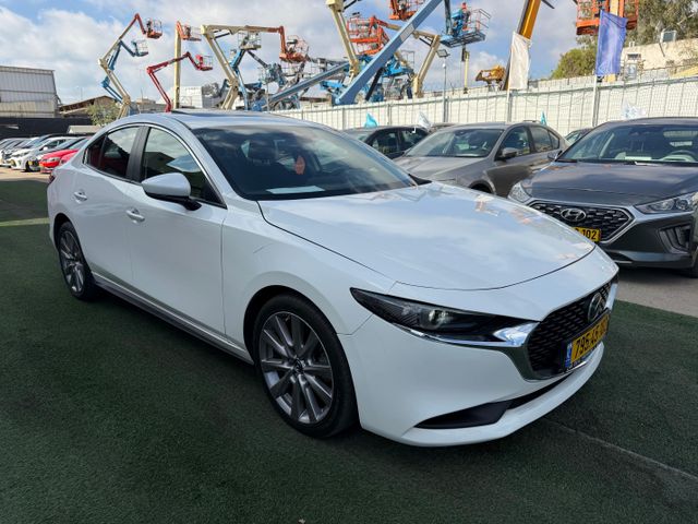 מודעת רכב מאזדה 3