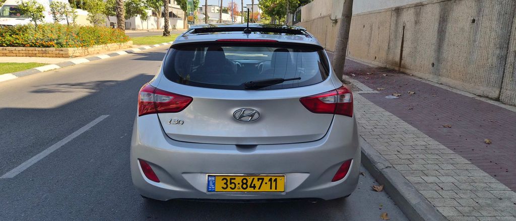 יונדאי i30