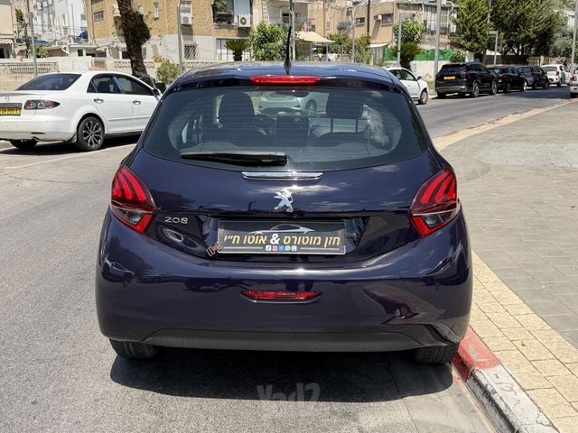 פיג'ו 208