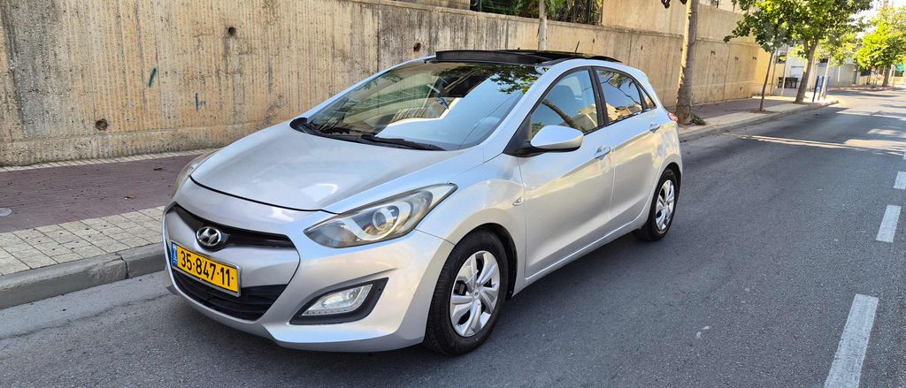 יונדאי i30