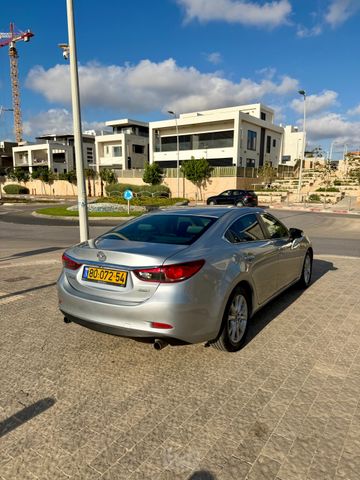 מאזדה 6
