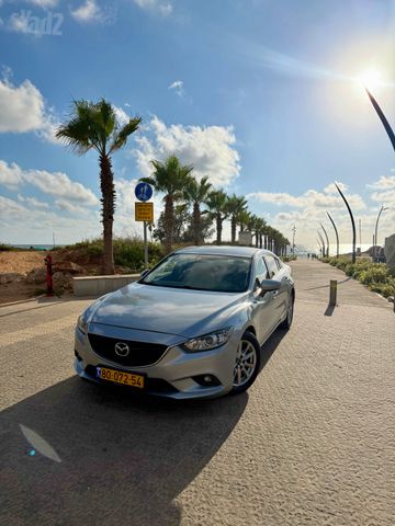 מודעת רכב מאזדה 6