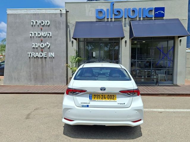 טויוטה קורולה