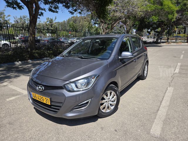מודעת רכב יונדאי i20