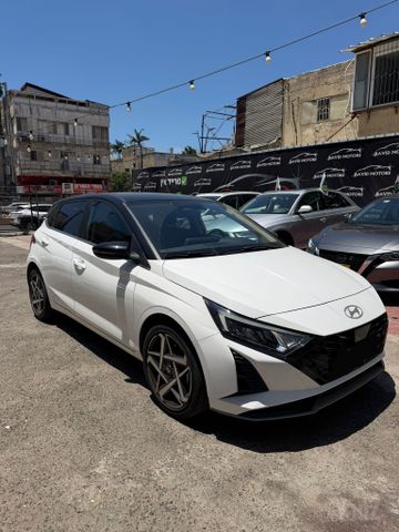 יונדאי i20