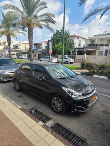 מודעת רכב פיג'ו 208