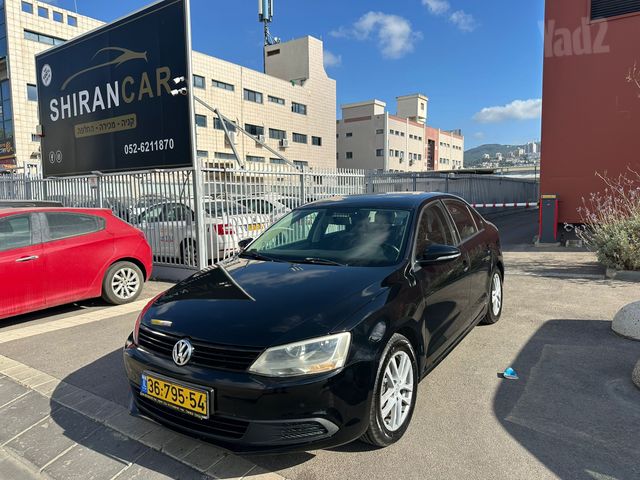 מודעת רכב פולקסווגן ג'טה