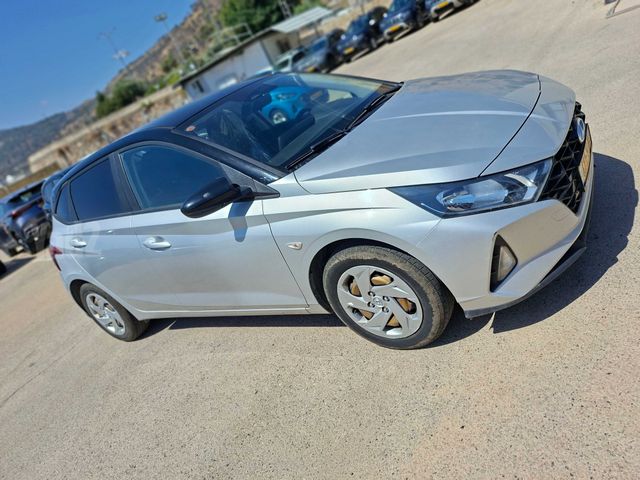 יונדאי i20