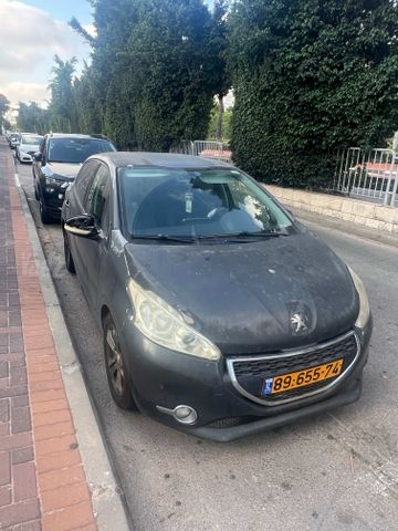 פיג'ו 208