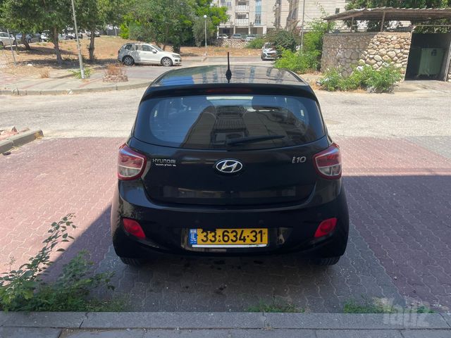 יונדאי i10
