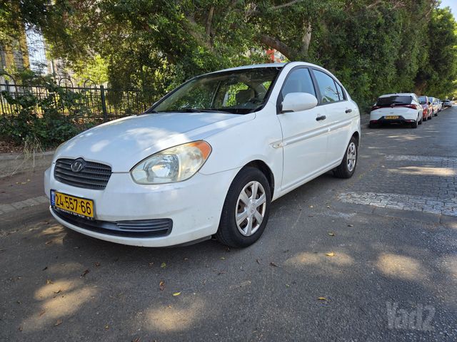 יונדאי אקסנט i25