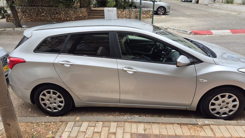 יונדאי i30