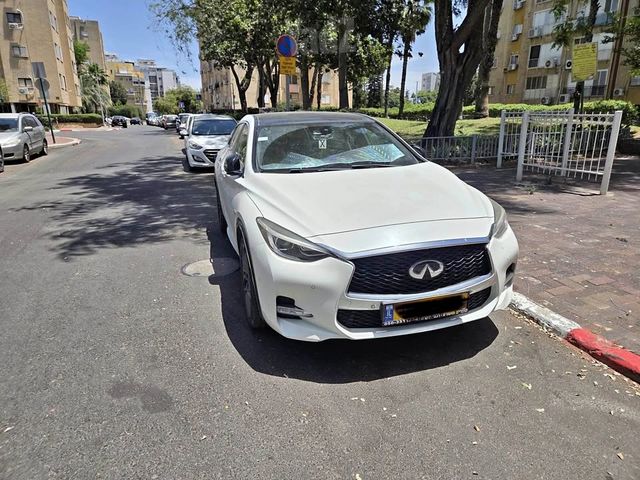 מודעת רכב אינפיניטי Q30