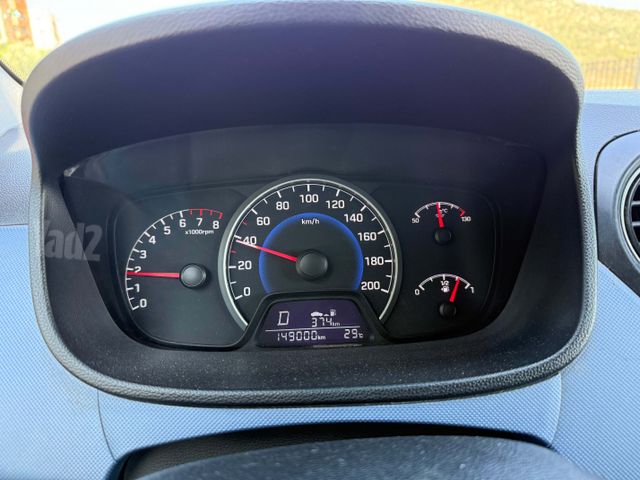 יונדאי i10