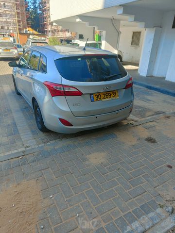 יונדאי i30