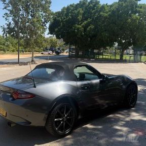 מאזדה MX-5