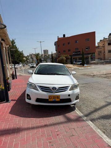 טויוטה קורולה