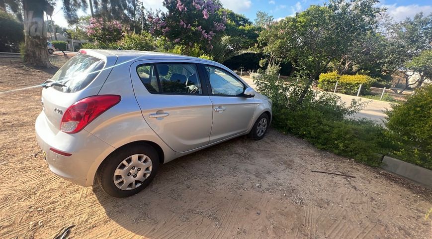 יונדאי i20