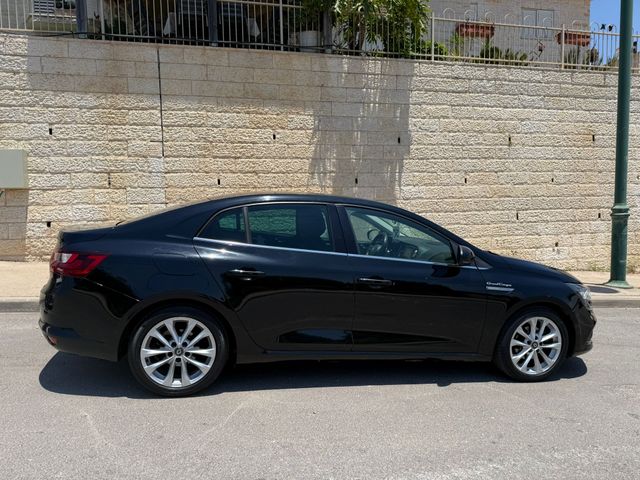רנו מגאן