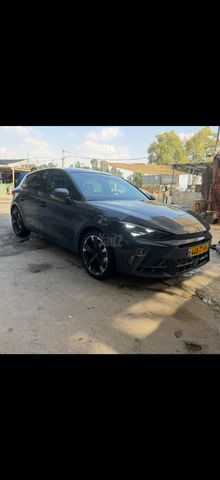 קופרה לאון