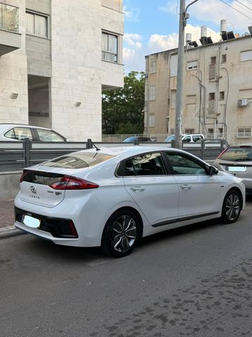 יונדאי איוניק