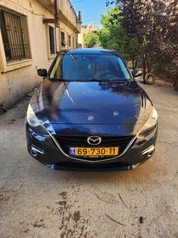 מודעת רכב מאזדה 3