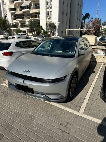 יונדאי איוניק 5