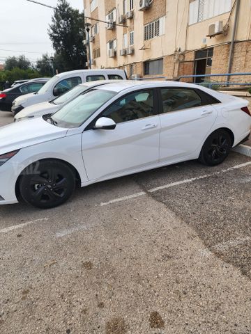 יונדאי אלנטרה