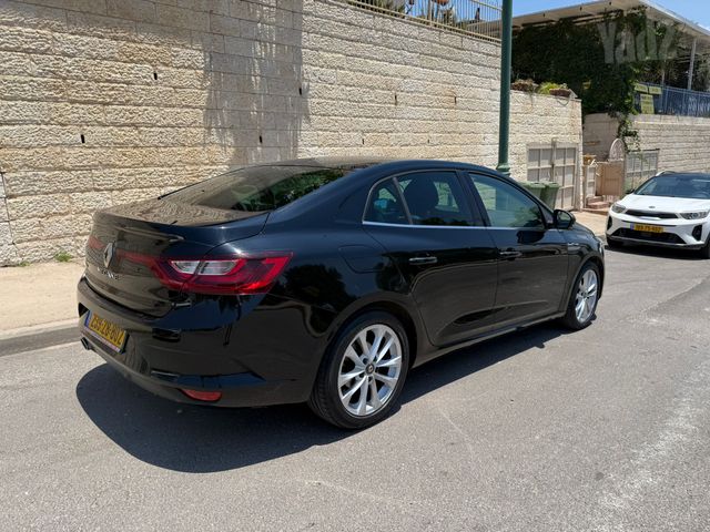 רנו מגאן