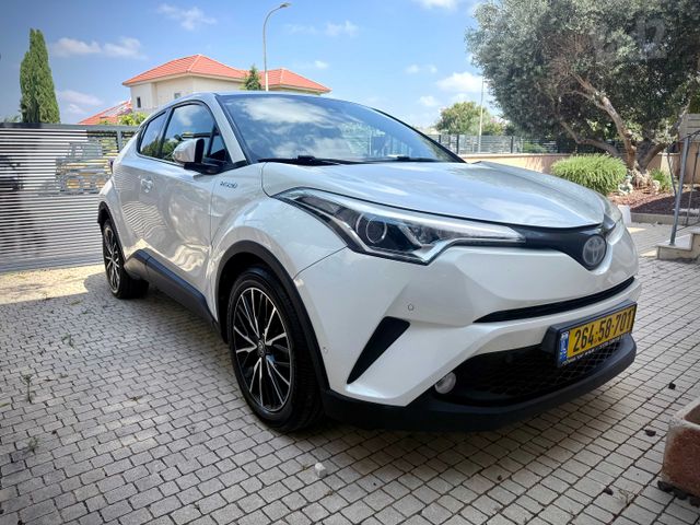 טויוטה C-HR