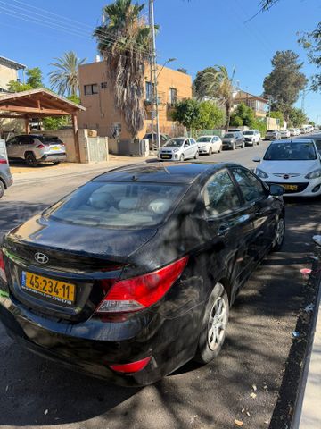 יונדאי אקסנט i25