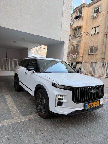 ג'אקו J7