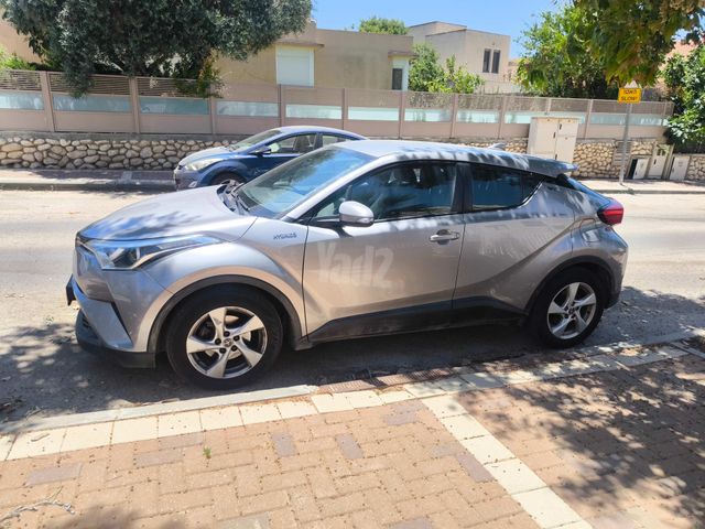 טויוטה C-HR