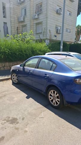 מודעת רכב מאזדה 3