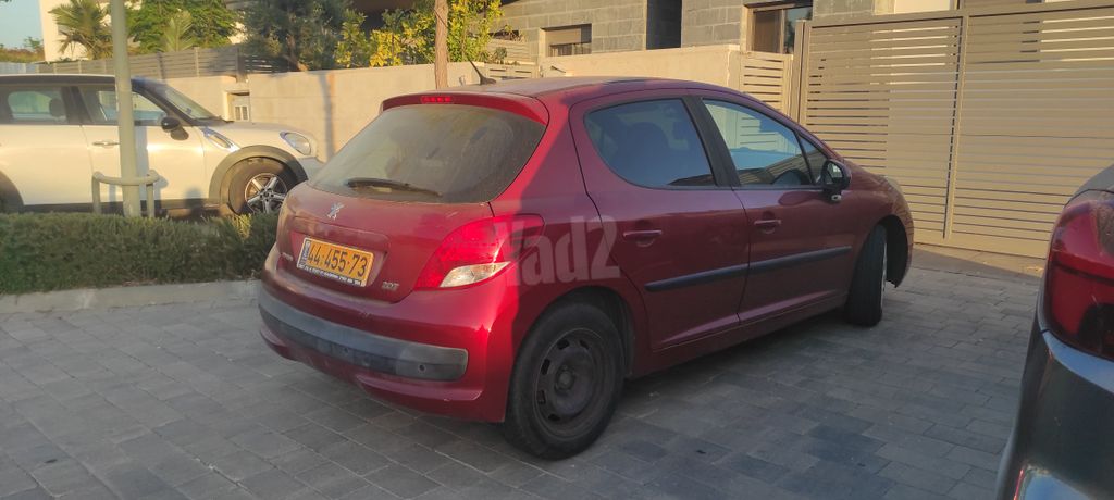 פיג'ו 207
