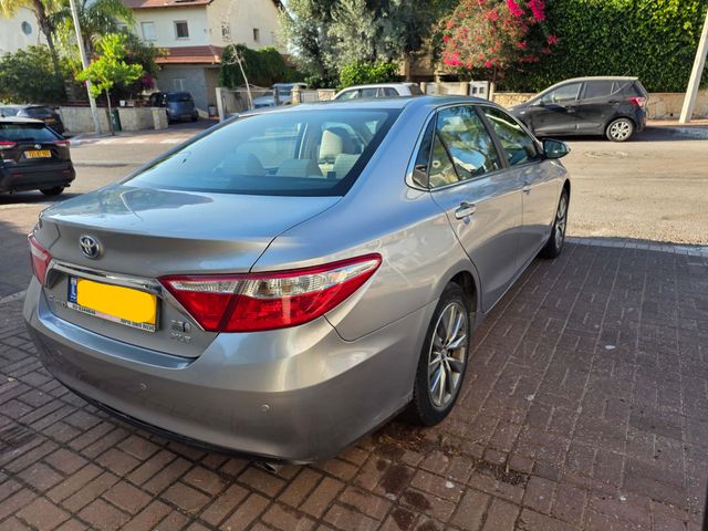 מודעת רכב טויוטה קאמרי