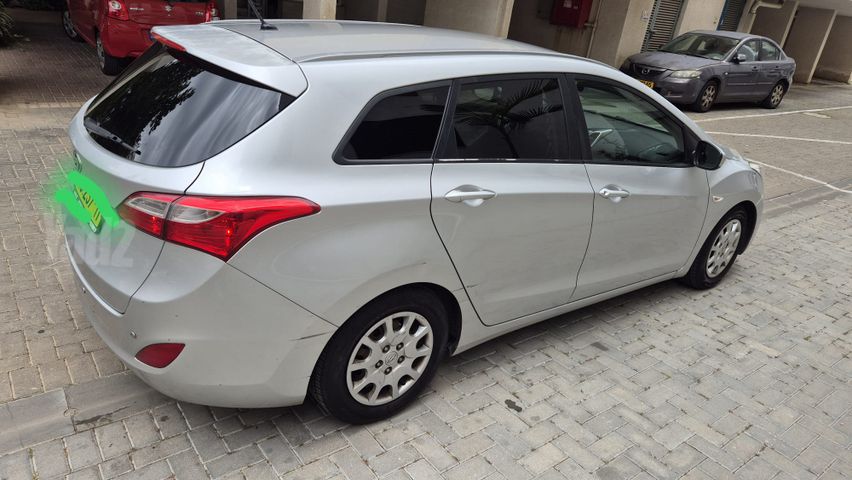 יונדאי i30
