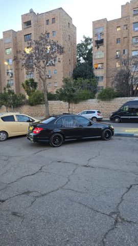 מודעת רכב מרצדס-בנץ C-class