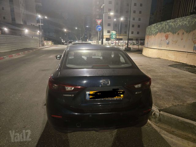 מאזדה 3