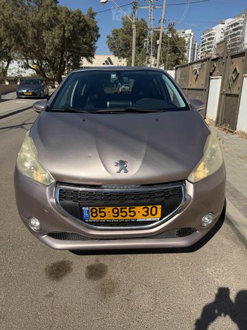 מודעת רכב פיג'ו 208