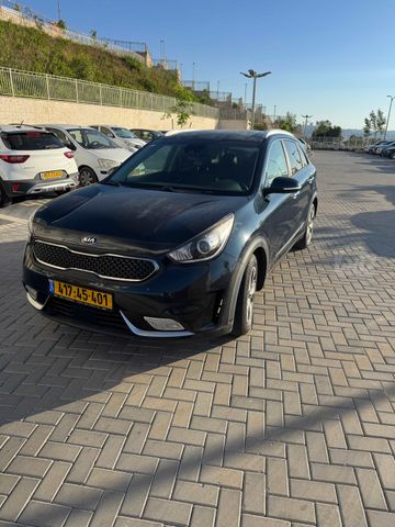 קיה נירו
