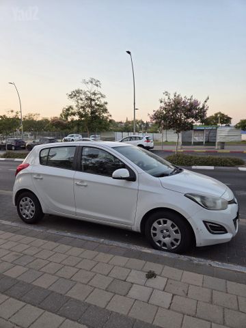 יונדאי i20