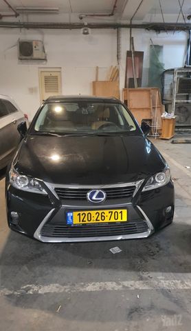 לקסוס CT