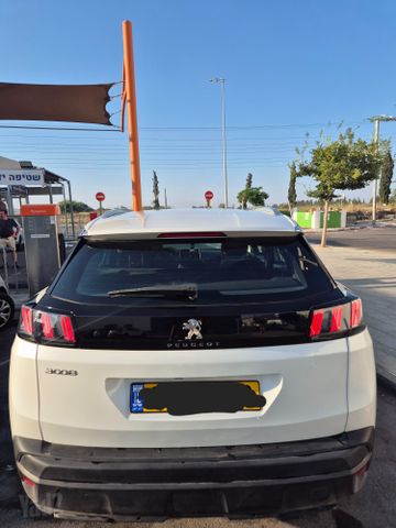פיג'ו 3008