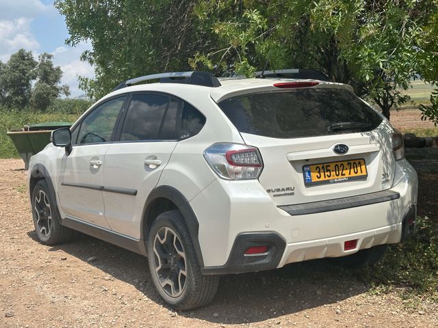 מודעת רכב סובארו XV