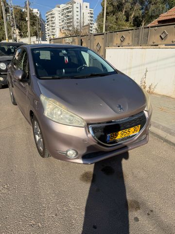 מודעת רכב פיג'ו 208