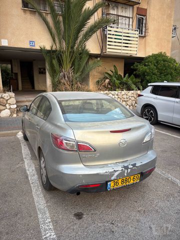 מאזדה 3