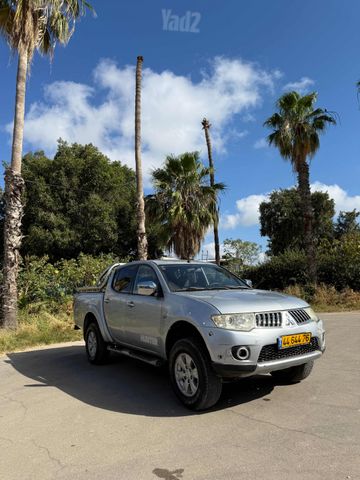 מיצובישי טרייטון / L200