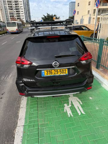 ניסאן אקס טרייל