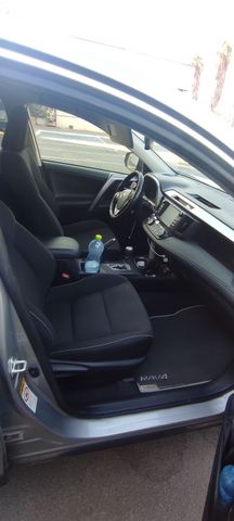 טויוטה RAV4